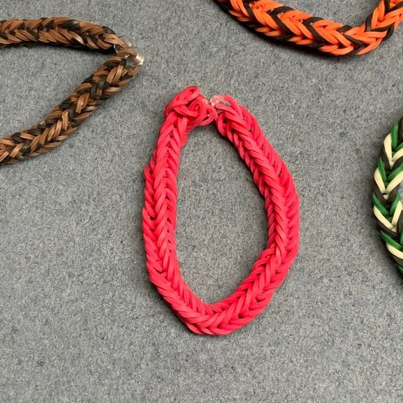 Rubber Friendship Bracelets Lot Of 6 Handmade Multicolor Red Black White Brown - Picture 6 of 8